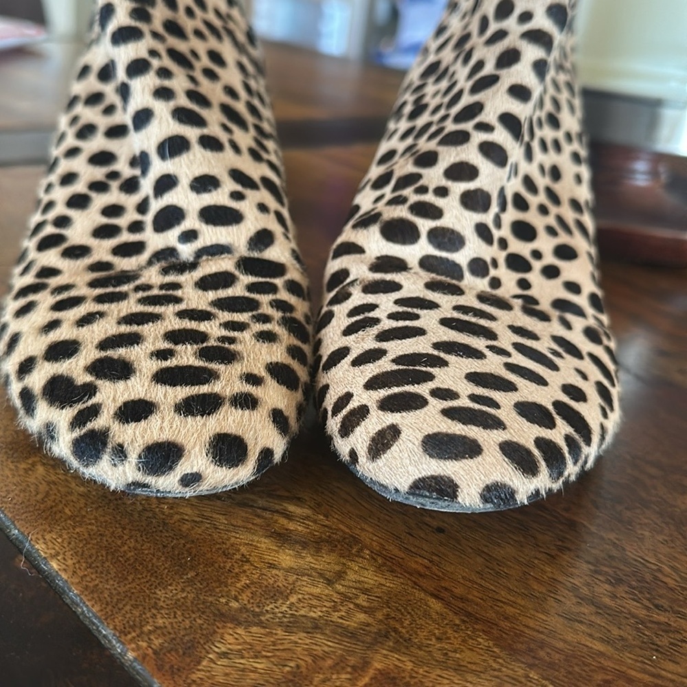 Cavallini calf hair ankle boots right is size 39 note left is size 41! - Picture 3 of 7